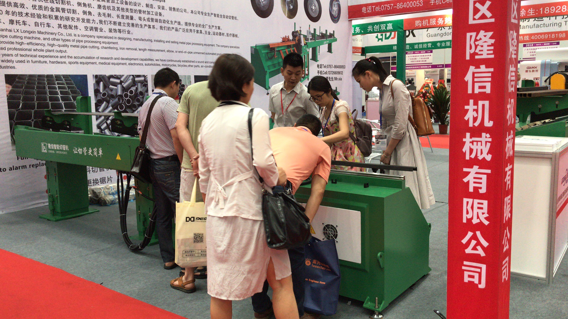 隆信激光參加了-2018中國(guó)(佛山)國(guó)際家具博覽會(huì)
