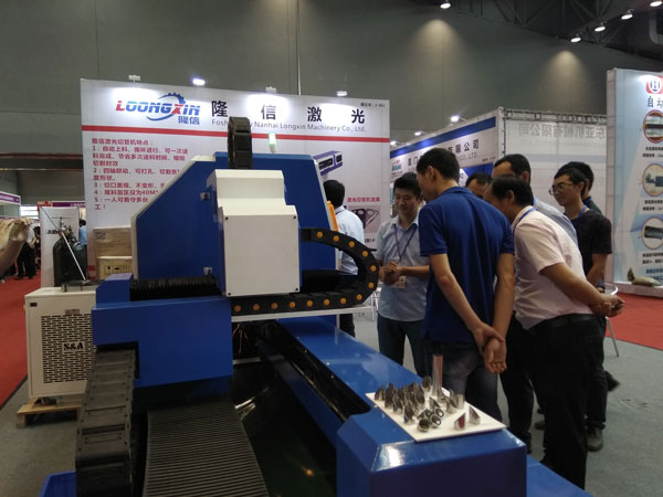 隆信激光參加了-2018中國國際智能產(chǎn)業(yè)博覽會(huì)